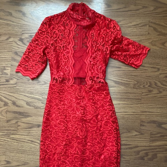 Express Woman's Midi Lace Dress- Like New - Picture 1 of 5